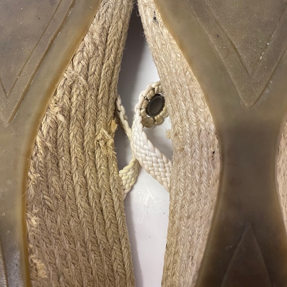 Rattan Open Back Stappy Turquoise Beaded Sandals - Picture 5 of 6